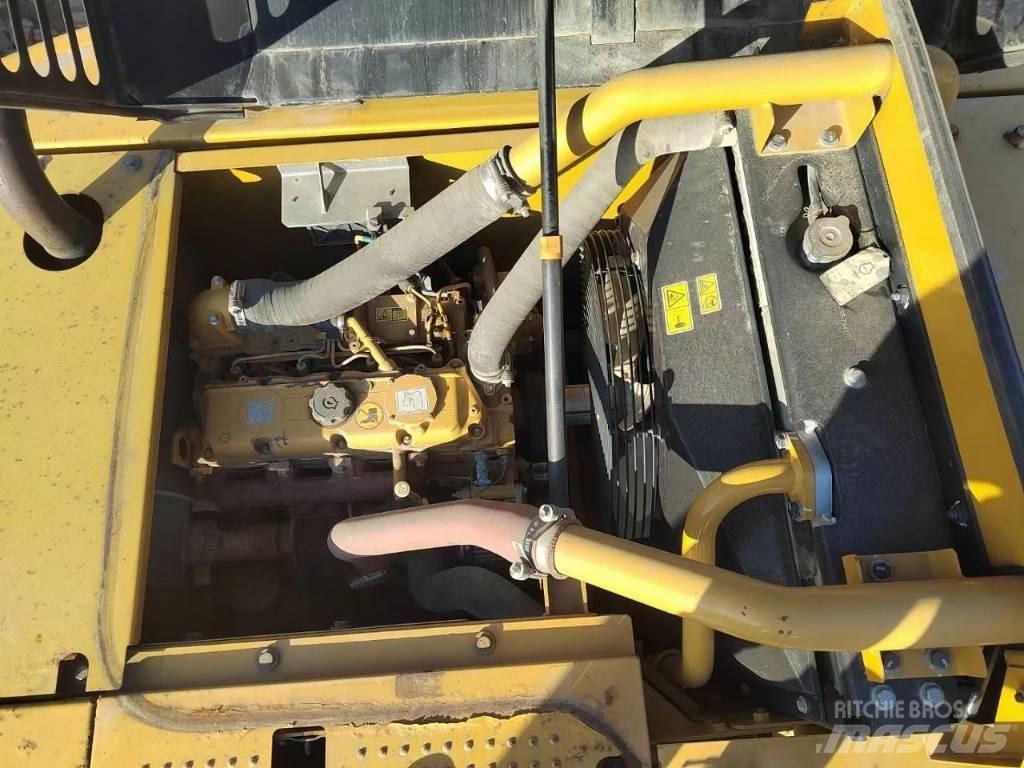 CAT 318 Paletli ekskavatörler