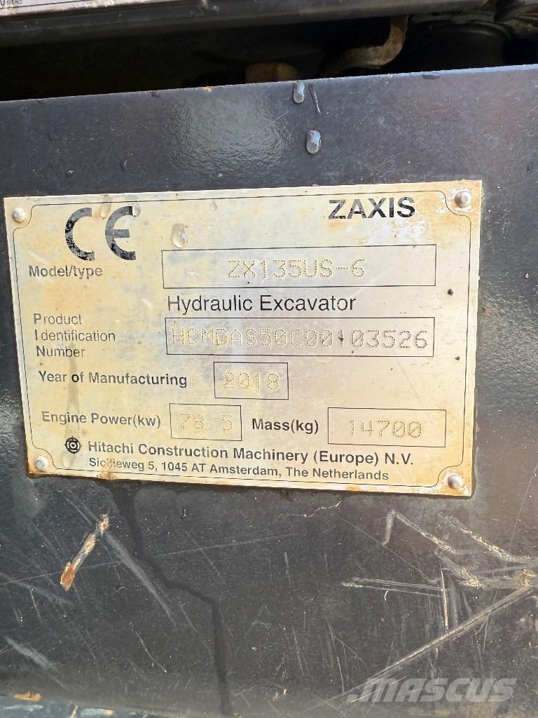 Hitachi ZX 135 US-6 Paletli ekskavatörler