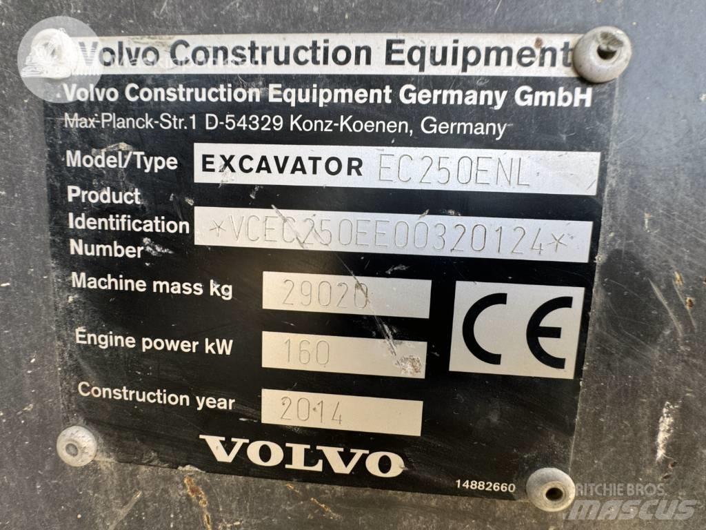 Volvo EC 250 E N L Paletli ekskavatörler