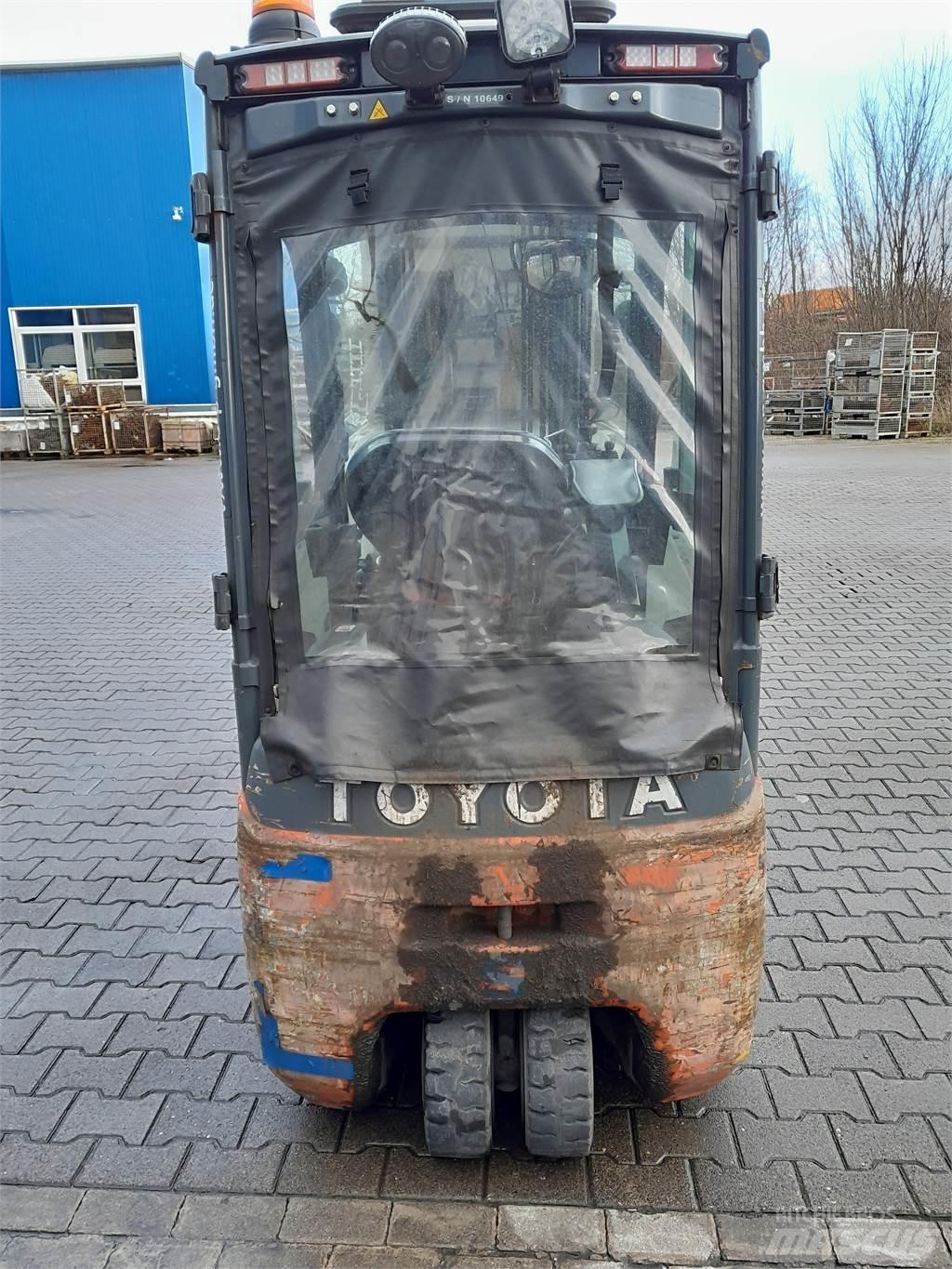 Toyota 8FBE20T Elektrikli forkliftler