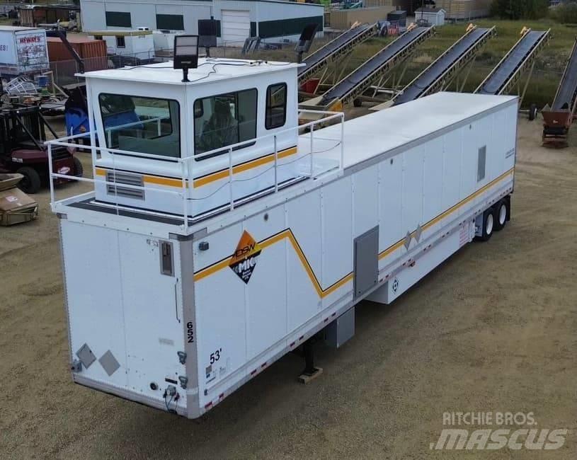 Hyundai 53' Tandem Diger