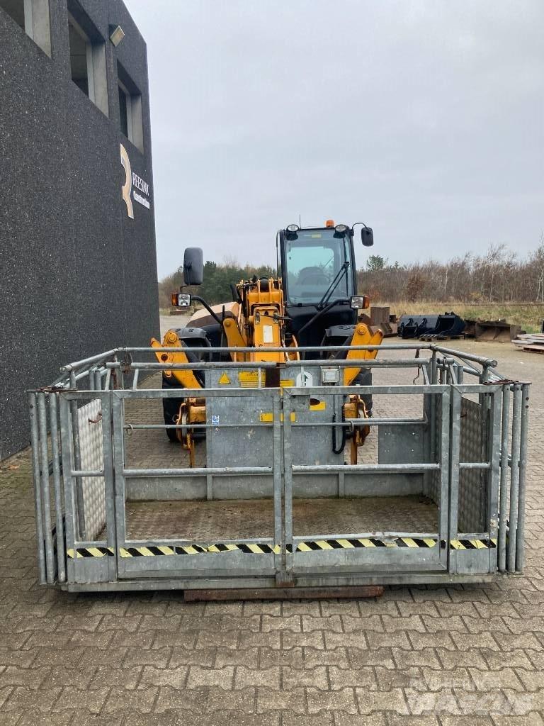 JCB 540-140 Teleskopik yükleyiciler