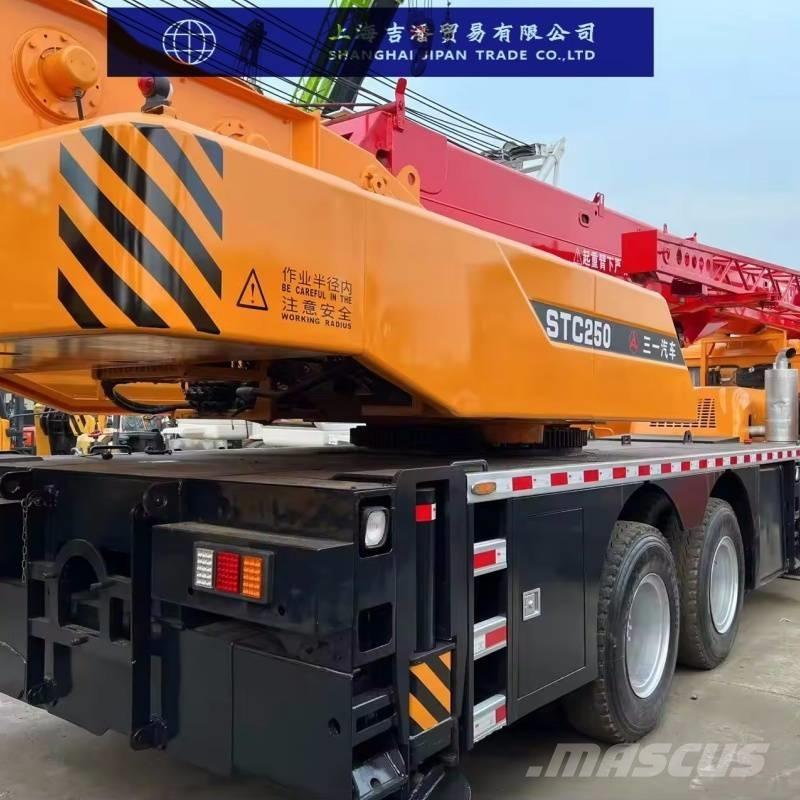 Sany STC 250 Yol-Arazi Tipi Vinçler (AT)