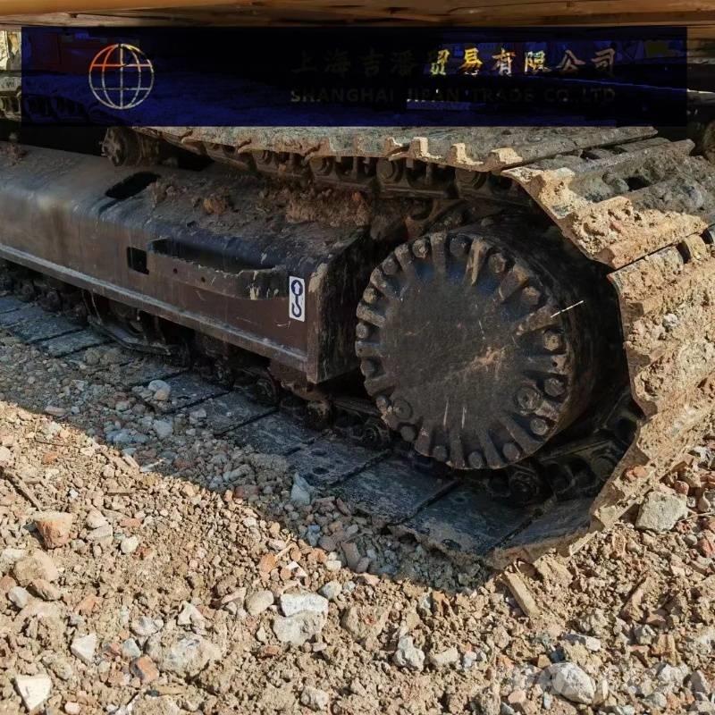 CAT 323 D Paletli ekskavatörler