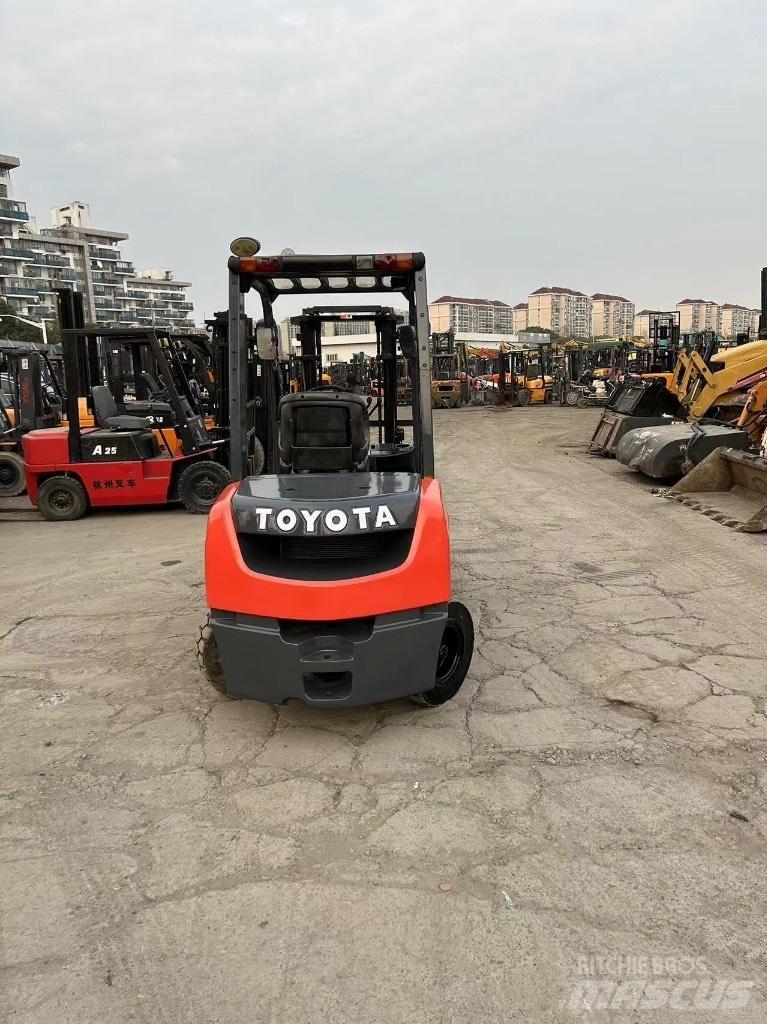 Toyota Toyota8F FD30 Dizel forkliftler