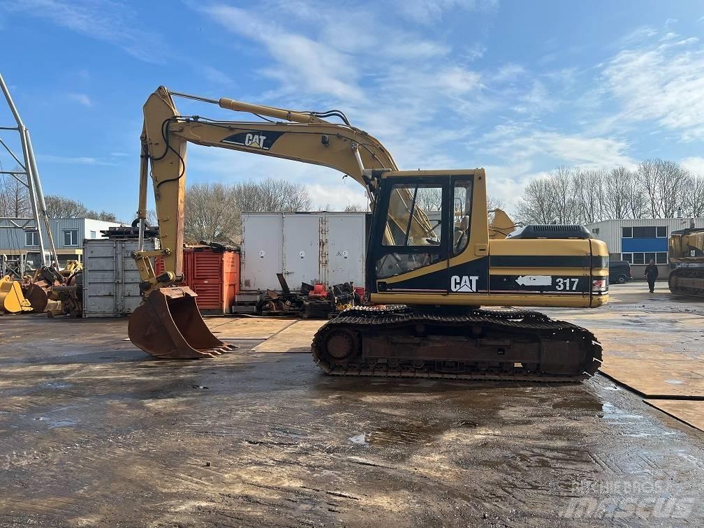 CAT 317 Paletli ekskavatörler