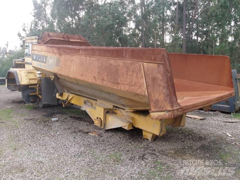 Volvo A35C (Parts) Saseler