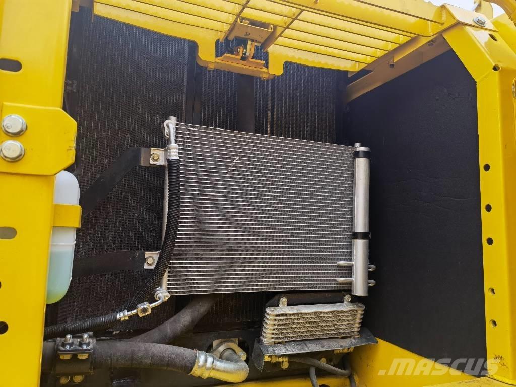 Komatsu PC 200-8 Paletli ekskavatörler