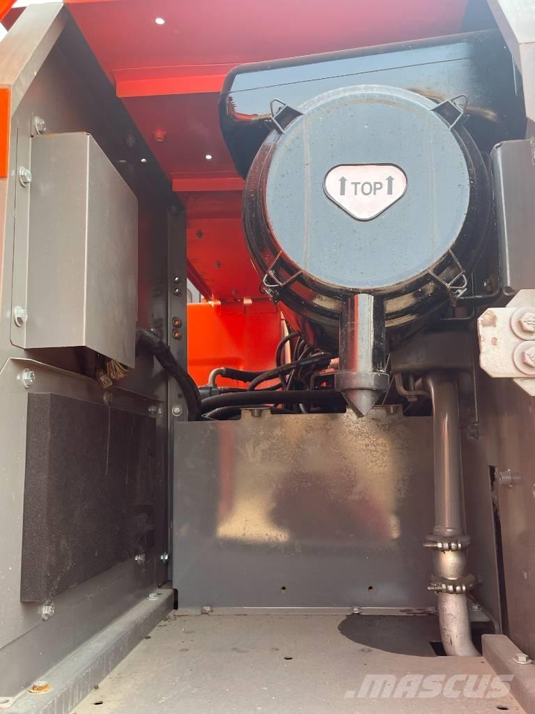 Hitachi ZX 210 Paletli ekskavatörler