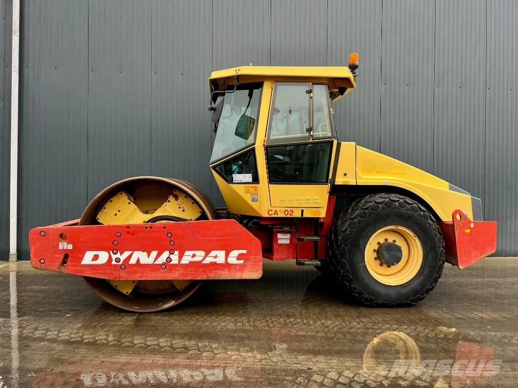 Dynapac CA302D Tek tamburlu silindirler