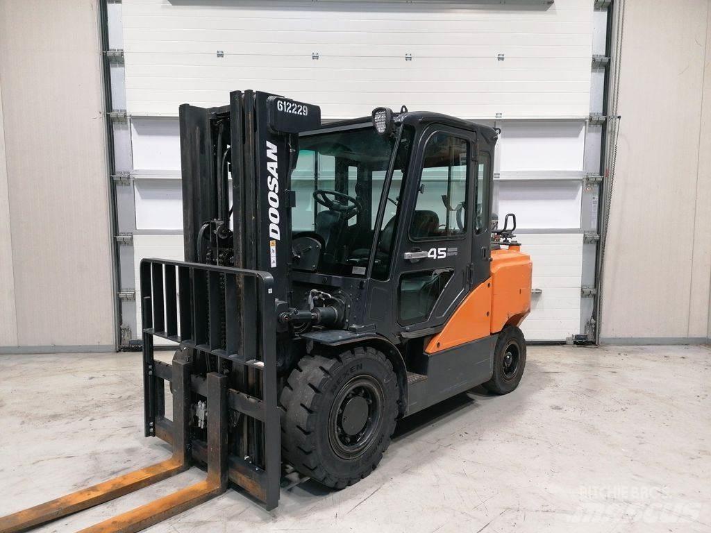 Doosan G45SC-7 LPG'li forkliftler