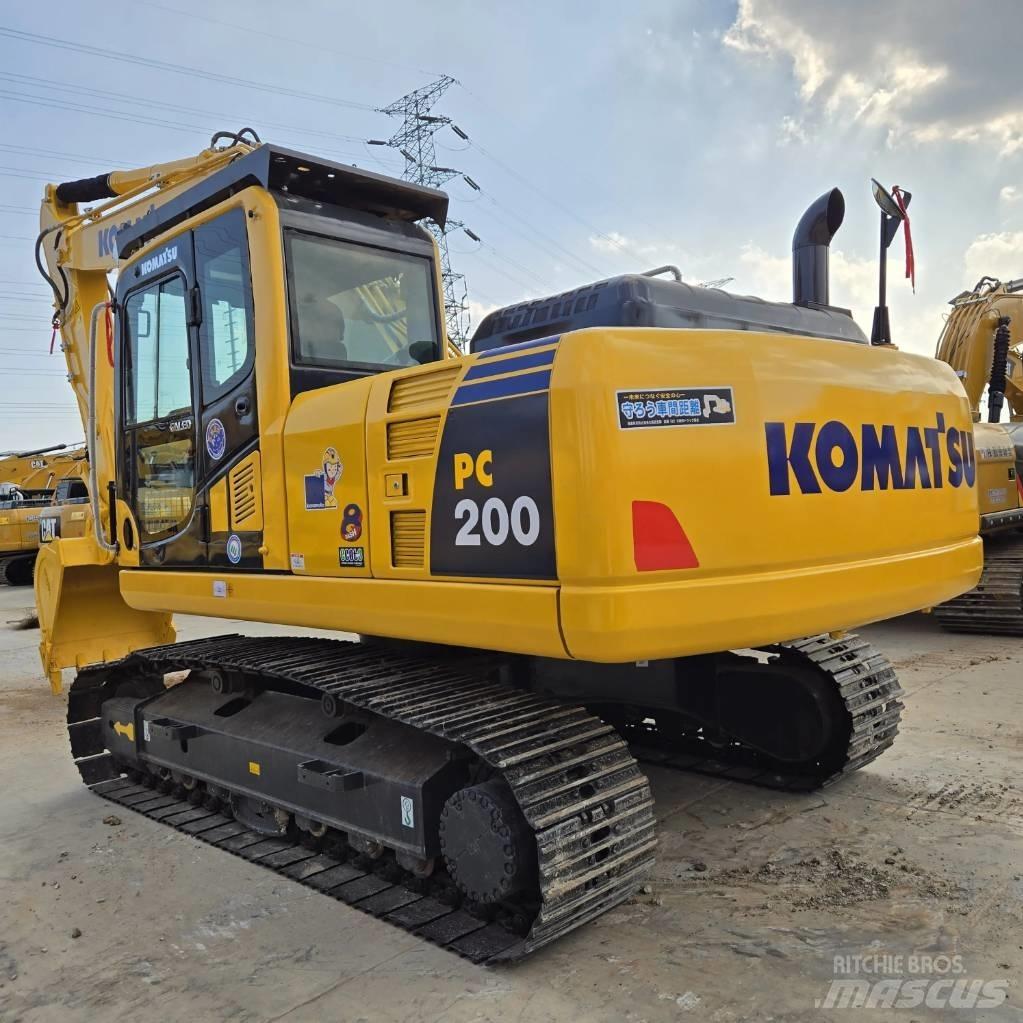 Komatsu PC 200-8 Paletli ekskavatörler