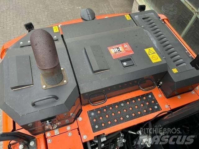 Hitachi ZX 140 W-6 Lastik tekerli ekskavatörler