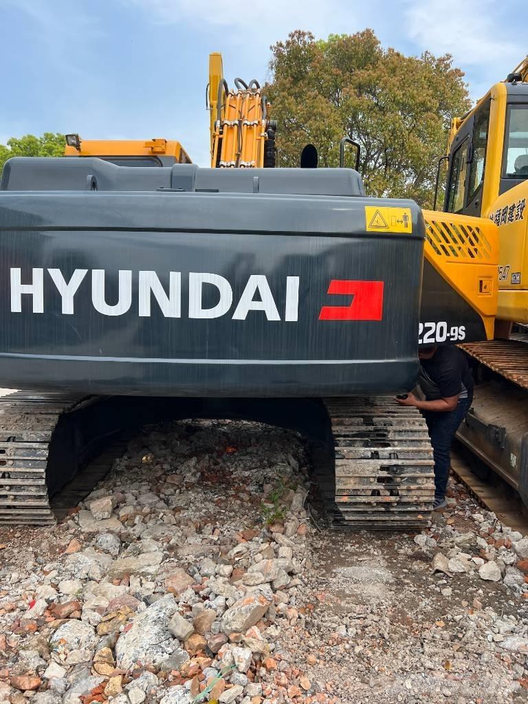 Hyundai 220LC-9S Paletli ekskavatörler