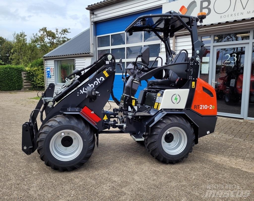 Kubota RT210-2E Tekerlekli yükleyiciler
