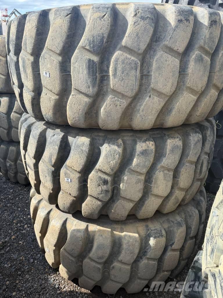Bridgestone 23.5R25 Lastikler