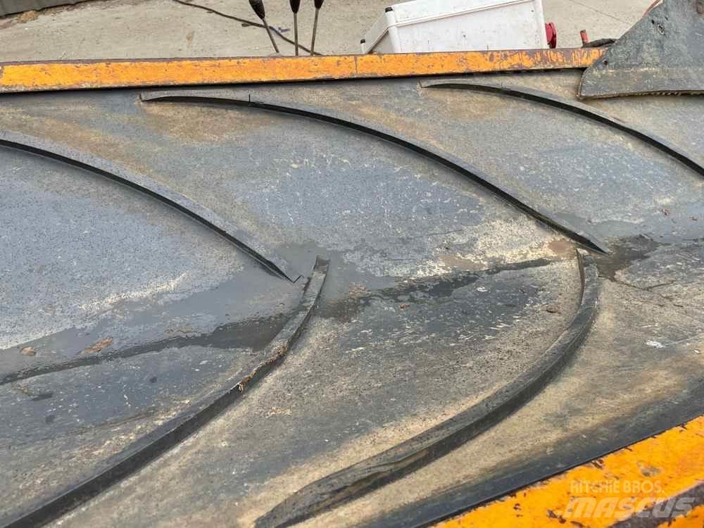 Dewulf LBV 11570 Diger tarim makinalari