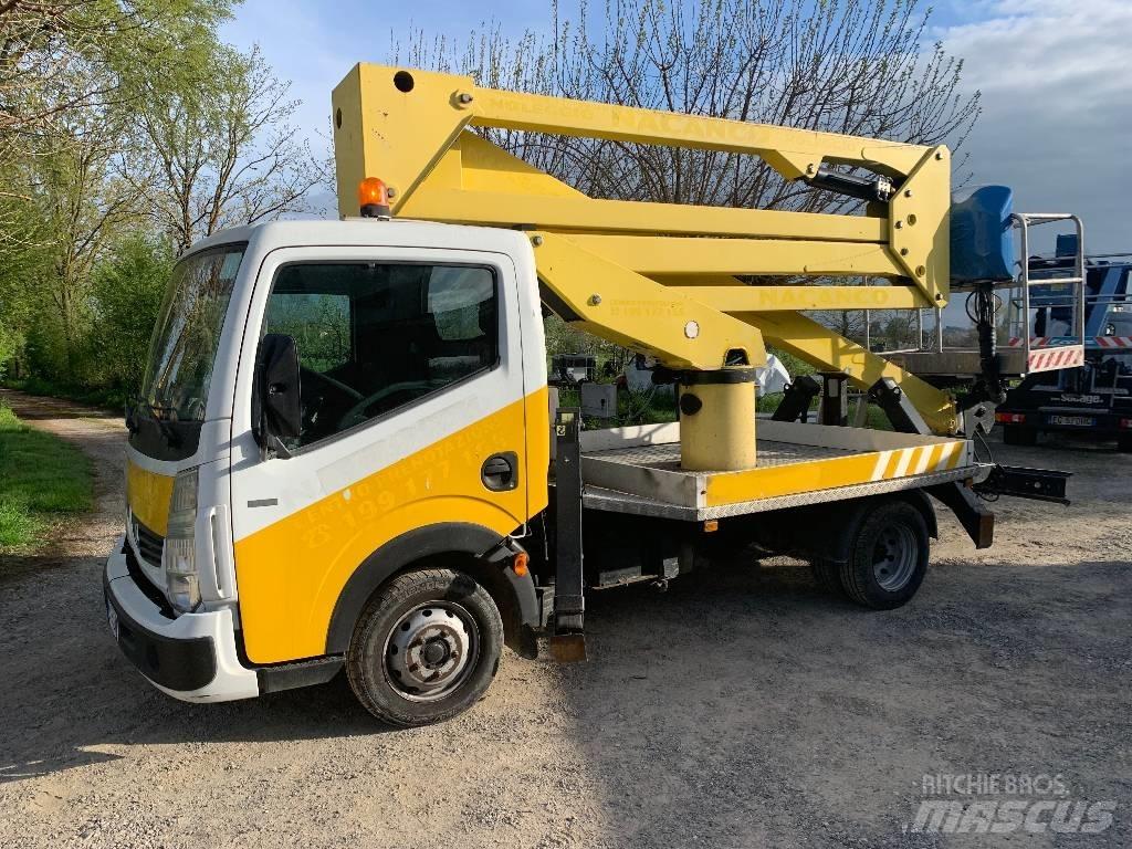 Socage DA320 Araç üstü platformlar