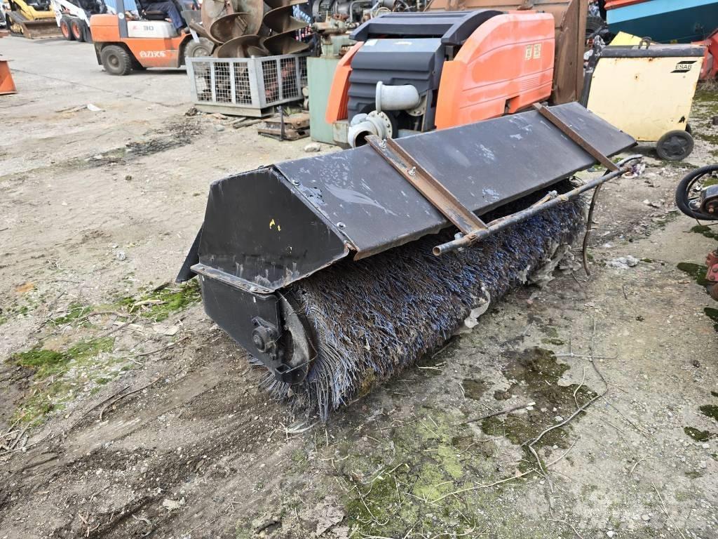 Bobcat Bobcat Cadde süpürücüler