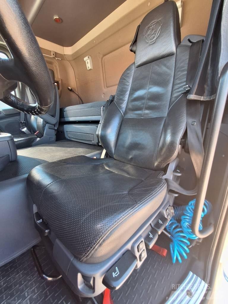 Scania G490 LB8x4*4 Araç üzeri vinçler