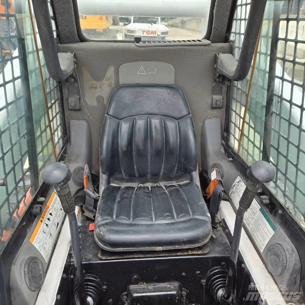 Bobcat S 300 Skid steer loderler