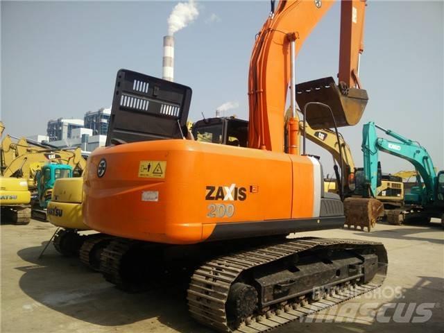 Hitachi ZX 200 Paletli ekskavatörler