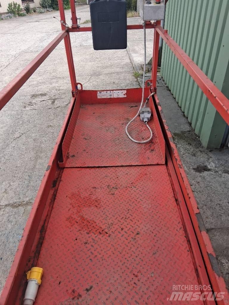 SkyJack SJ III 3226 Makasli platformlar