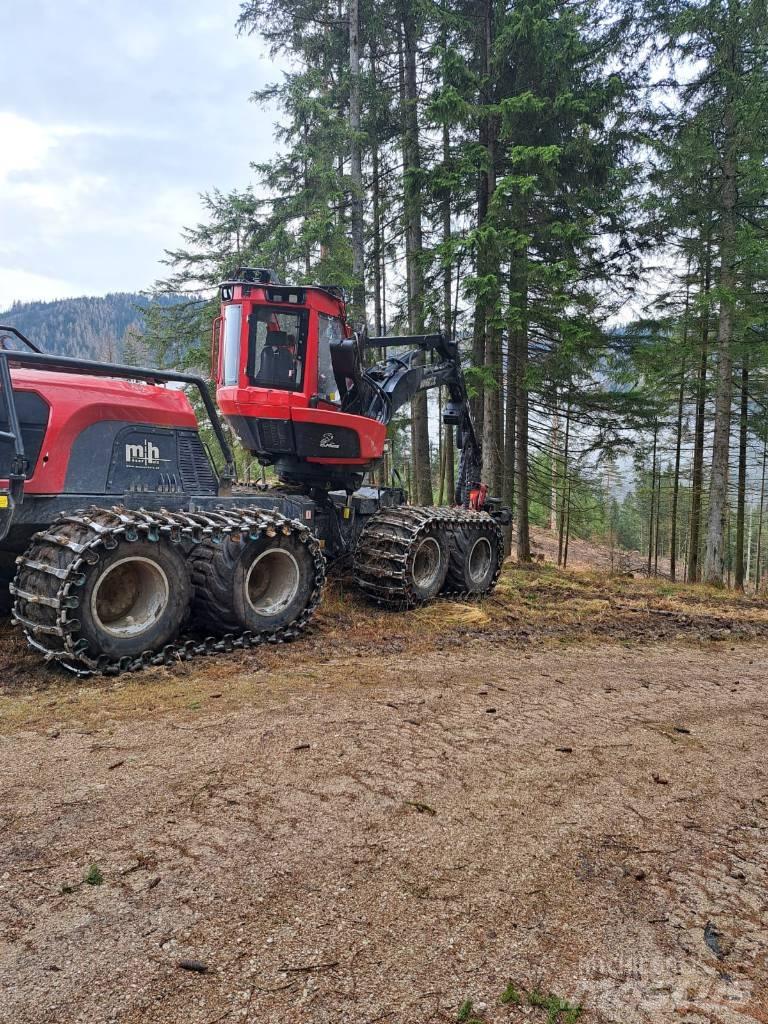 Komatsu 931 XC Biçerdöverler