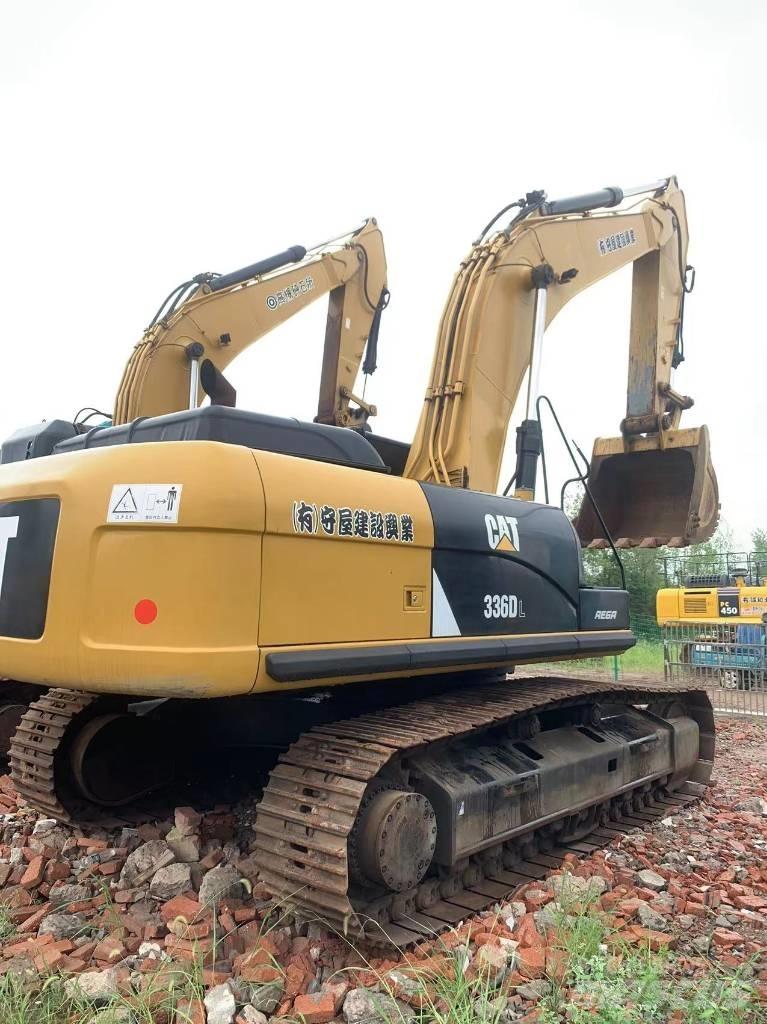 CAT 336 D L Paletli ekskavatörler