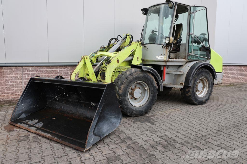 Paus SL755 Tekerlekli yükleyiciler