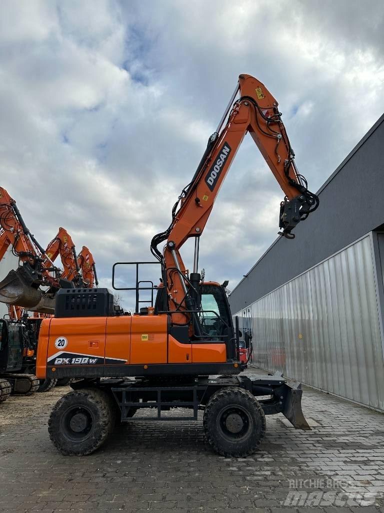 Doosan DX 190 W-7 Lastik tekerli ekskavatörler