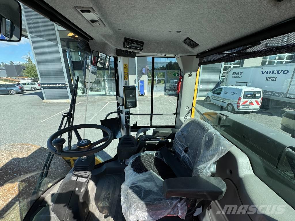 Volvo SD 135 B Tek tamburlu silindirler