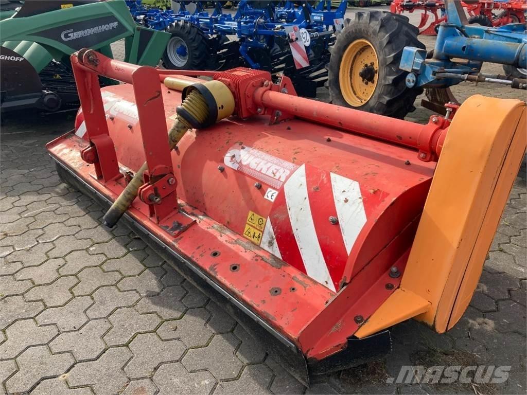 Dücker UM 27 Diger yem biçme makinalari