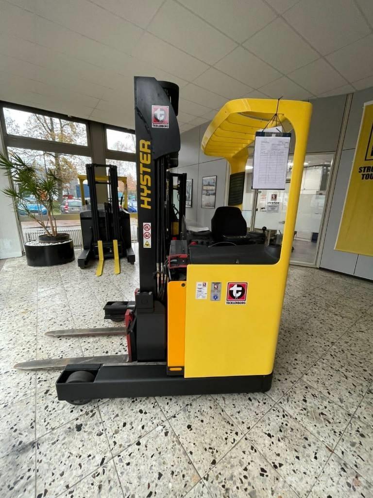 Hyster R 1.4 Reach truck - depo içi istif araçları