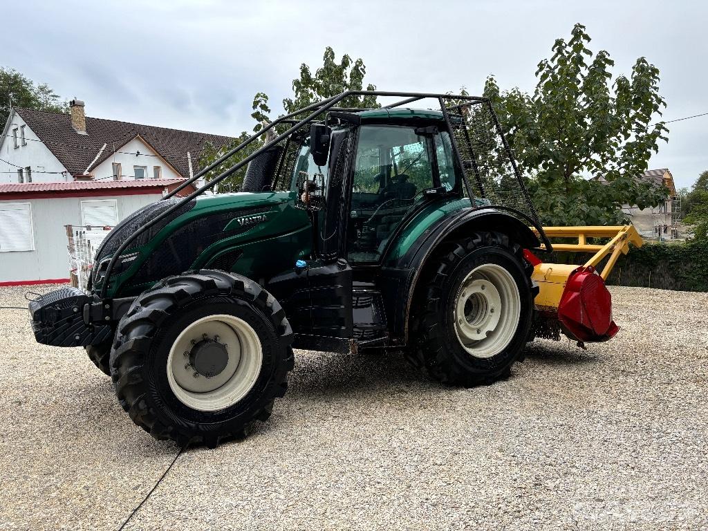 Valtra T 174 Traktörler