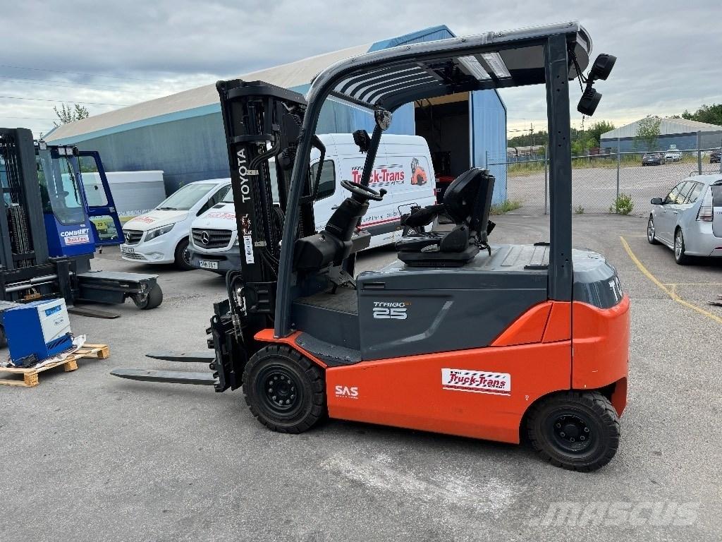 Toyota 8FBMT25 Elektrikli forkliftler