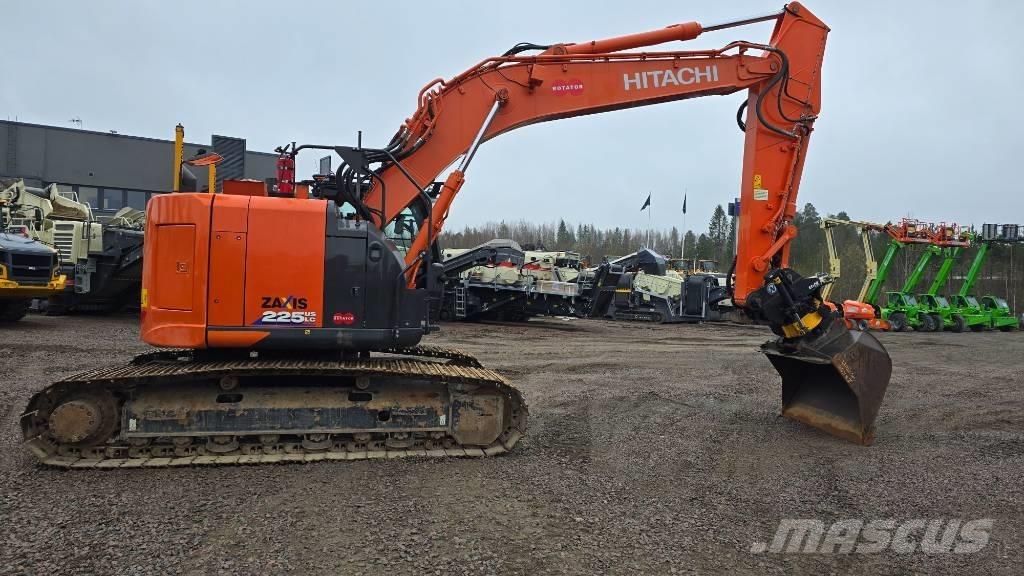 Hitachi ZX 225USLC-6 Paletli ekskavatörler