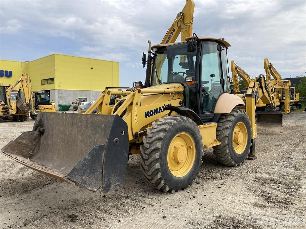 Komatsu WB93S-5E0 Kazıcı yükleyiciler - beko loder