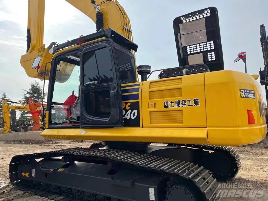 Komatsu PC 240 Paletli ekskavatörler