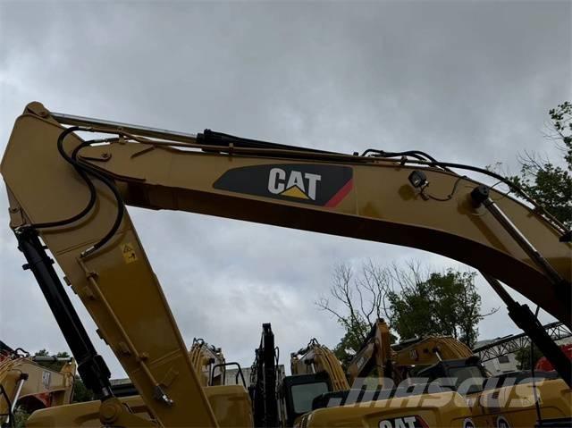CAT 320D2L Paletli ekskavatörler