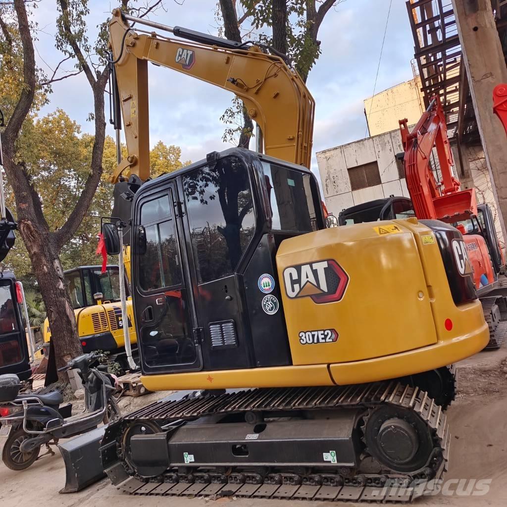 CAT 307 E Paletli ekskavatörler