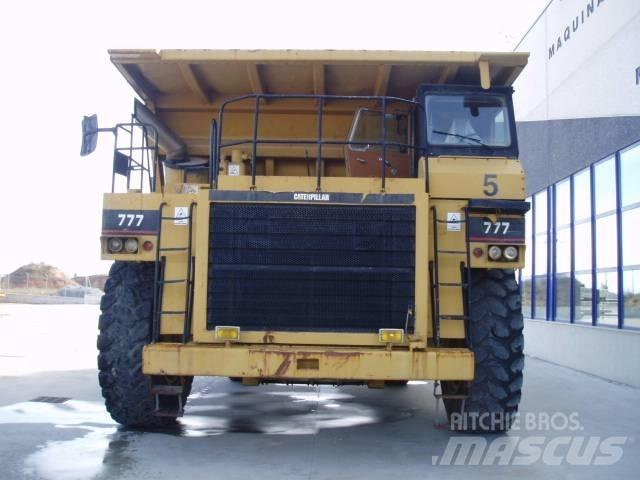 CAT 777 Yol disi kaya kamyonu