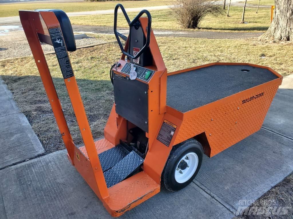 Taylor-Dunn SC100 Çekiciler
