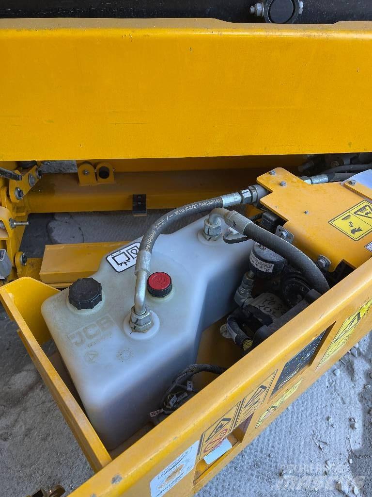 JCB S 2032 E Makasli platformlar