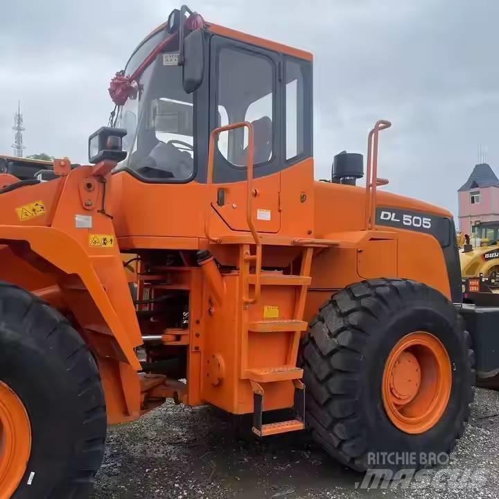 Doosan DL505 Tekerlekli yükleyiciler
