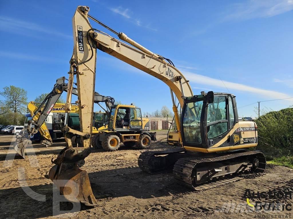 JCB JS 130 Paletli ekskavatörler