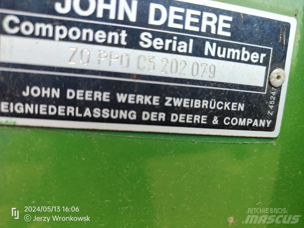 John Deere 1177 Biçerdöverler
