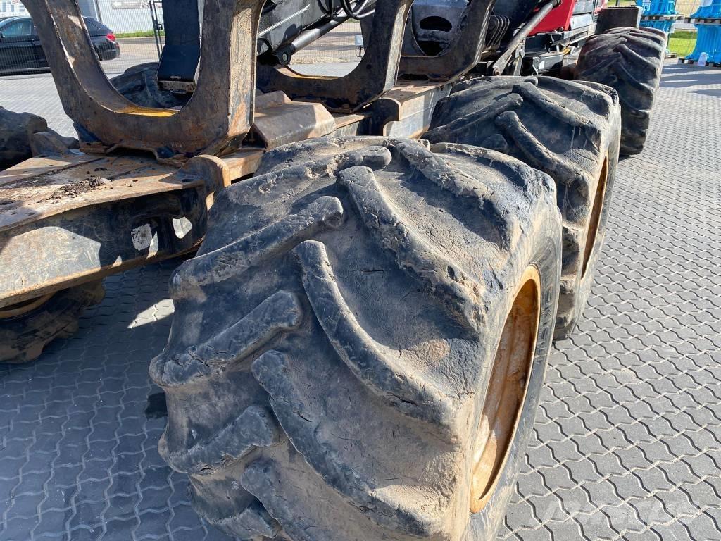 Komatsu 855 Tomruk yükleyici traktörler