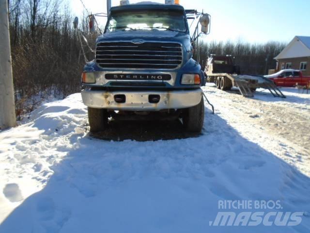 Sterling L 9500 Flatbed kamyonlar
