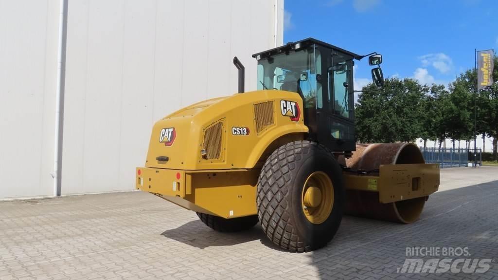 CAT CS13 Tek tamburlu silindirler